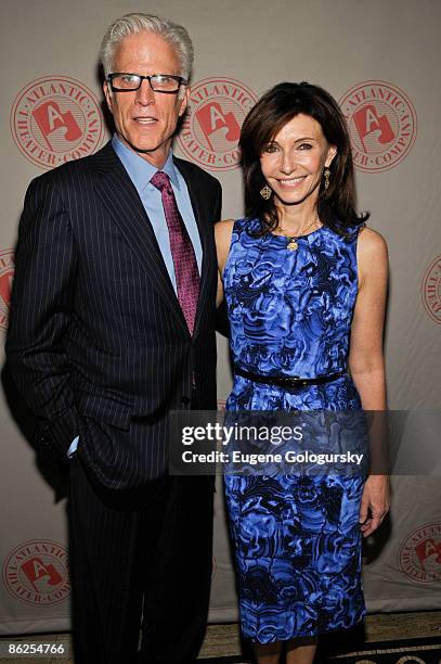Ted Danson and Mary Steenburgen attend the Atlantic Theater Company's 2009 Spring gala at Gotham Hall on April 27, 2009 in New York City.