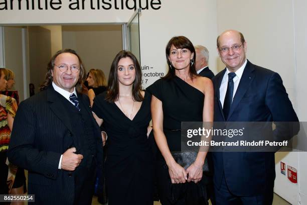 Christian Deydier , his daughter Stephanie Deydier , Valerie Spencer and Bill Pallot attend the "Societe des Amis du Musee d'Art Moderne de la Ville...