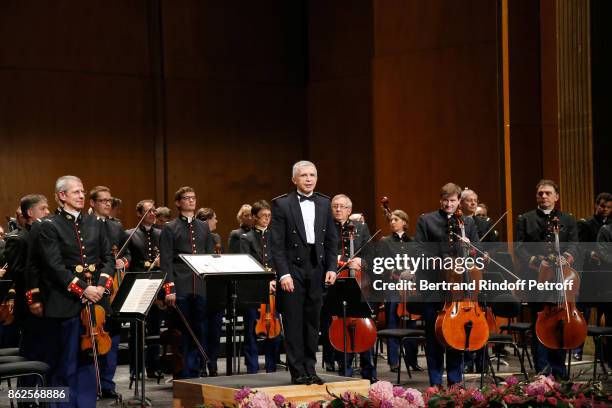 Bandmaster Francois Boulanger performs with the Symphonic Orchestra of the "Garde Republicaine" during the 25th "Gala de l'Espoir" at Theatre des...