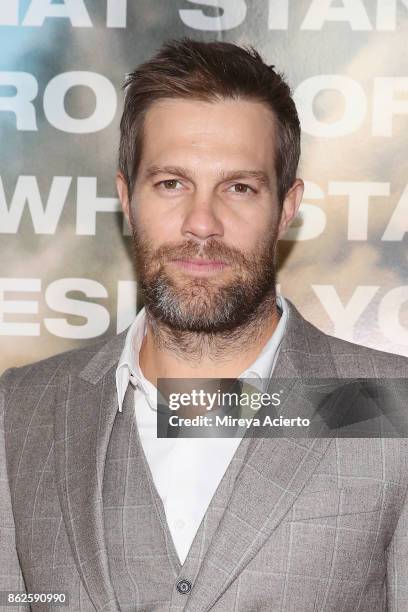 Bio Geoff Stultz Geoff Stults Photos Photos and Premium High Res Pictures - Getty Images