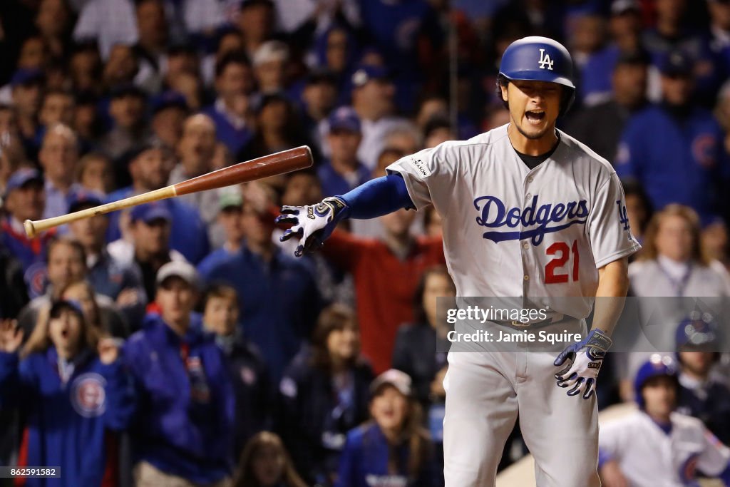 League Championship Series - Los Angeles Dodgers v Chicago Cubs - Game Three