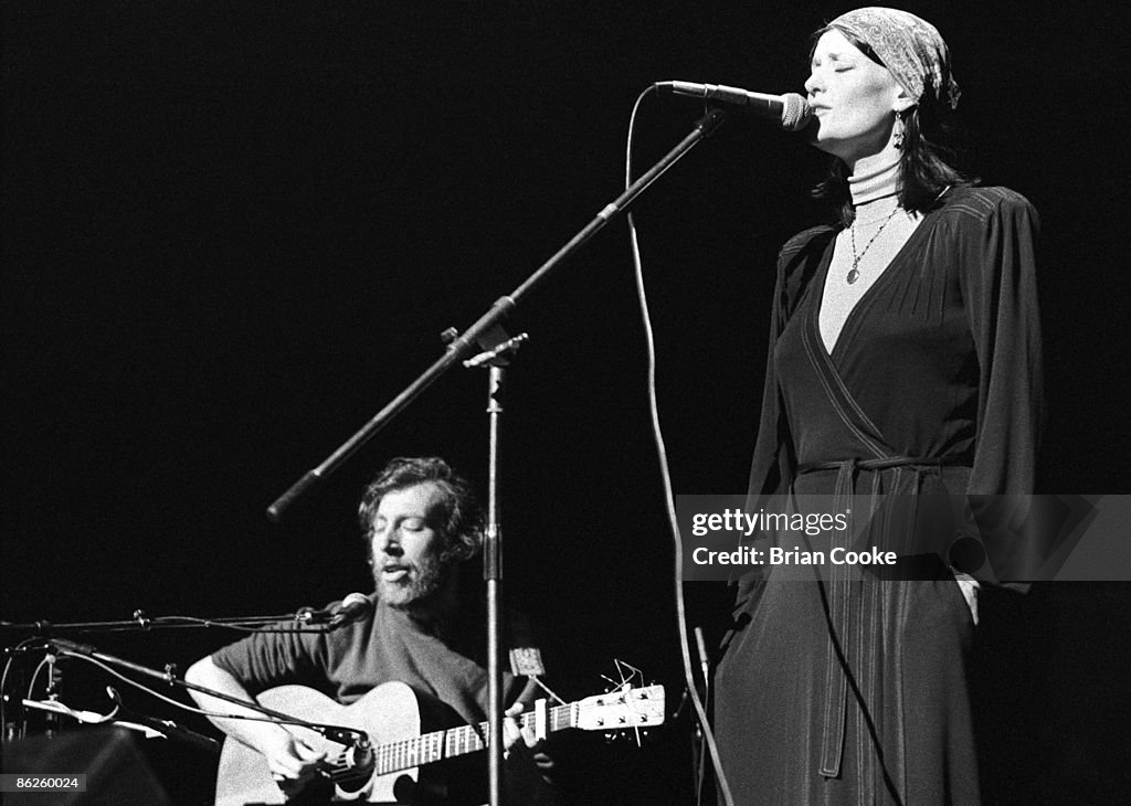 Richard & Linda Thompson At Over The Rainbow In 1975