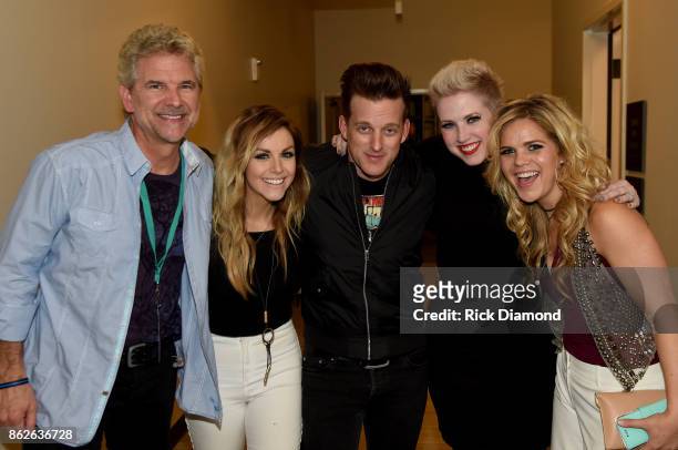 Chuck Tilley, Lindsay Ell, Keifer Thompson and Shawna Thompson of Thompson Square, and Natalie Stovall attend the WME Party during IEBA 2017...