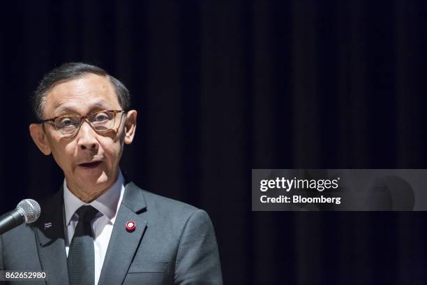 Anantaporn Kanjanarat, Thailand's minister of energy, speaks during the LNG Producer-Consumer Conference 2017 in Tokyo, Japan, on Wednesday, Oct. 18,...