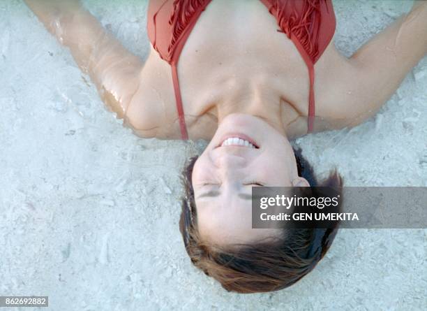 japanese beautyful girl, beach,okinawa - asian swimsuit models stock pictures, royalty-free photos & images