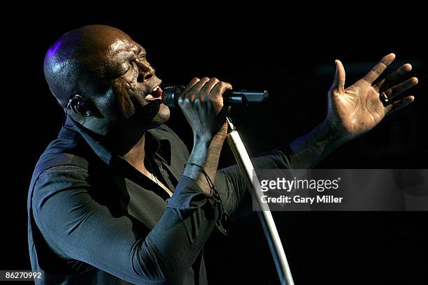 Singer Seal performs in concert at the Bass Concert Hall on April 28, 2009 in Austin, Texas.