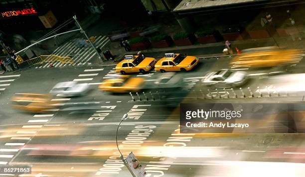 motion taxi - taxi amarillo fotografías e imágenes de stock