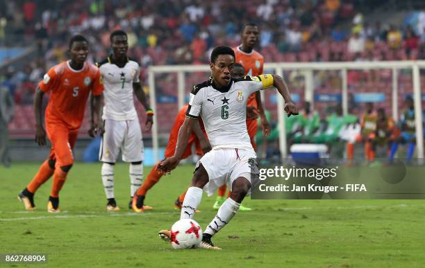 Eric Ayiah of Ghana scores the opening goal from a penalty during the FIFA U-17 World Cup India 2017 Round of 16 match between Ghana and Niger at Dr...