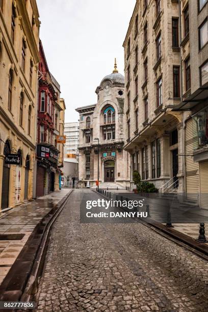 street and buildings in istanbul, turkey - istanbul street stock pictures, royalty-free photos & images