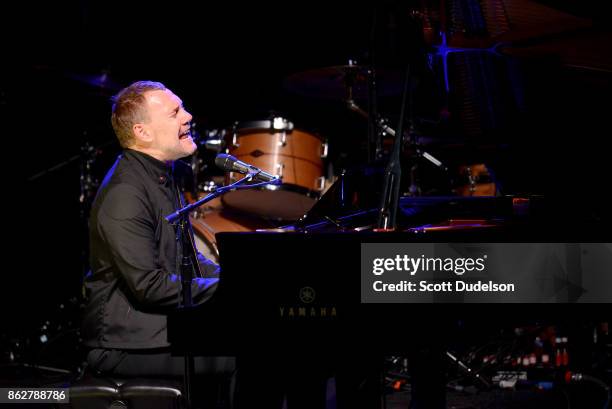 Singer David Gray performs onstage at The Greek Theatre on October 17, 2017 in Los Angeles, California.