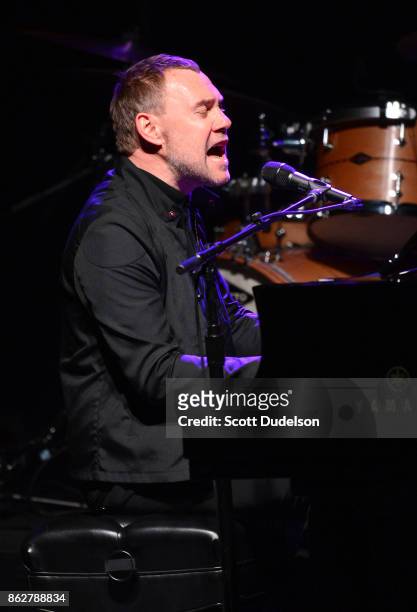 Singer David Gray performs onstage at The Greek Theatre on October 17, 2017 in Los Angeles, California.