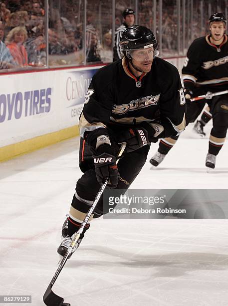 Teemu Selanne of the Anaheim Ducks handles the puck against the San Jose Sharks during Game Six of the Western Conference Quarterfinal Round of the...