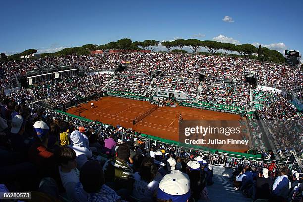 General view of Roger Federer of Switzerland playing in his match against Ivo Karlovic of Croatia during day three of the Foro Italico Tennis Masters...