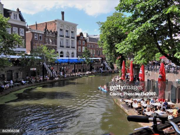 interesting city utrecht - utrecht stock-fotos und bilder
