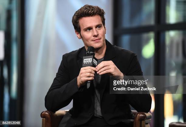 Jonathan Groff attends the Build Series to discuss his show 'Mindhunter' at Build Studio on October 18, 2017 in New York City.