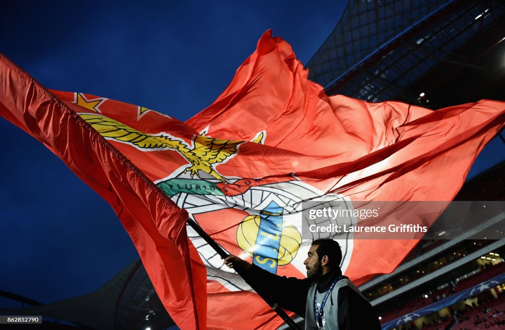 SL Benfica v Manchester United - UEFA Champions League