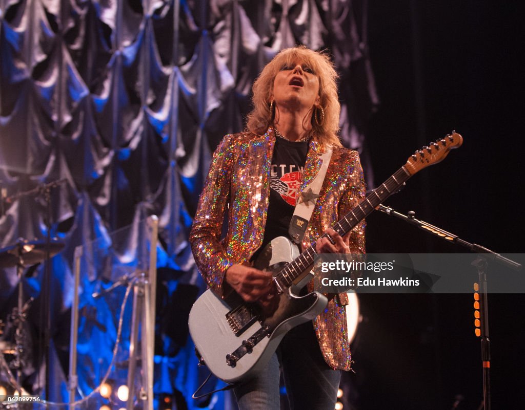 The Pretenders Perform At The New Theatre, Oxford