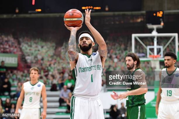 Terran Petteway of Nanterre during the Basketball Champions League match between Nanterre 92 and Sidigas Avellino on October 18, 2017 in Nanterre,...