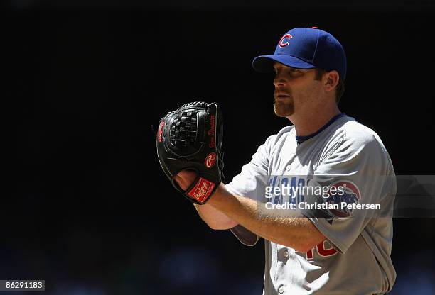 Starter Ryan Dempster of the Chicago Cubs pitches against the Arizona Diamondbacks during the game at Chase Field on April 29, 2009 in Phoenix,...