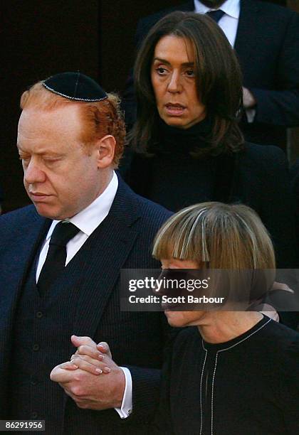 Jeanne Pratt , the wife of Richard Pratt, her son Anthony and her daughter Heloise Waislitz leave Richard Pratt's funeral at the Kew Synagogue on...