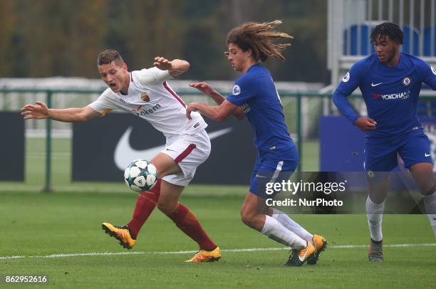 Zan Celar of AS Roma Under 19s and Ethan Ampadu of Chelsea Under 19s during UEFA Youth League match between Chelsea Under 19s against AS Roma Under...