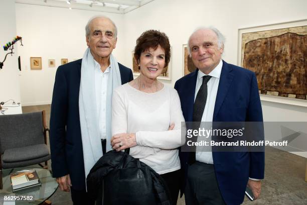 Jean-Pierre Elkabbach, his wife Nicole Avril and David Nahmad attend the FIAC 2017 - International Contemporary Art Fair : Press Preview at Le Grand...