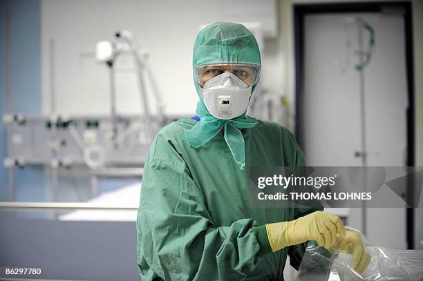 Nurses Isolation 194 Central Nursing Station Stock Photos, High-Res Pictures, and Images ...