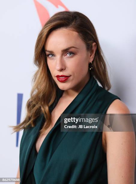 Jessica McNamee attends the 6th Annual Australians in film award & benefit dinner on October 16, 2017 in Hollywood, California.