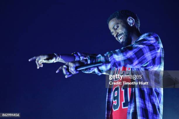 Big Sean performs at MetroPCS Presents Sounds Of Chicago, Powered By Pandora on October 18, 2017 in Chicago, Illinois.