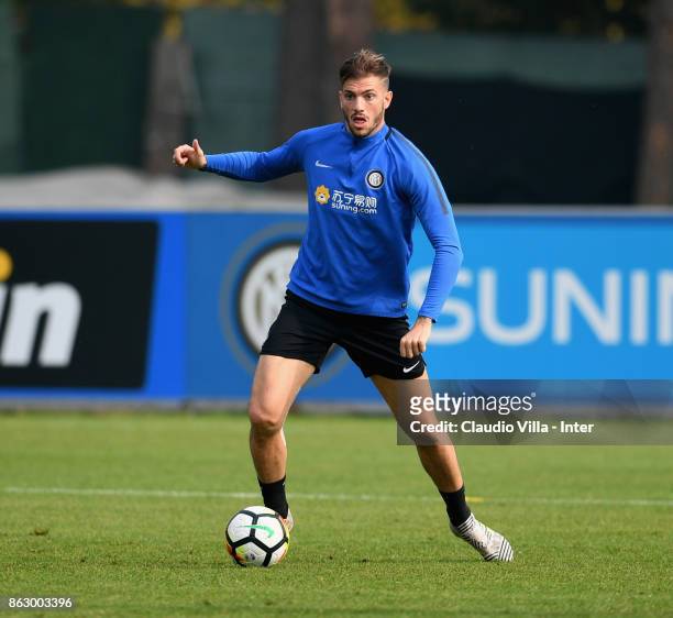 Davide Santon of FC Internazionale in action during the training session at Suning Training Center at Appiano Gentile on October 19, 2017 in Como,...
