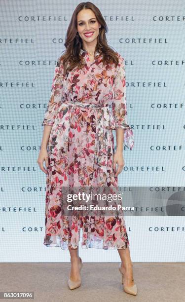 Model Eva Gonzalez attends the 'Algo que compartir' campaign presentation at Mr. Fox studio on October 19, 2017 in Madrid, Spain.