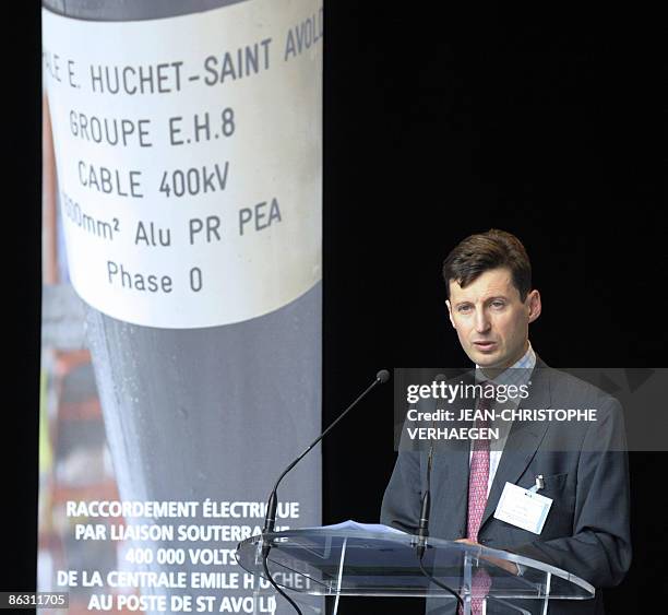 Luc Poyer, president of the Eon board and the SNET company, speaks to the press on April 30, 2009 in Saint-Avold during the visit of the electrical...