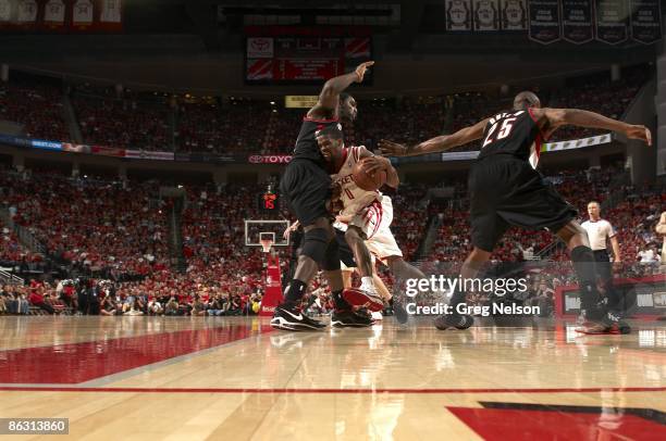 Playoffs: Houston Rockets Aaron Brooks in action vs Portland Trail Blazers. Game 3. Houston, TX 4/24/2009 CREDIT: Greg Nelson