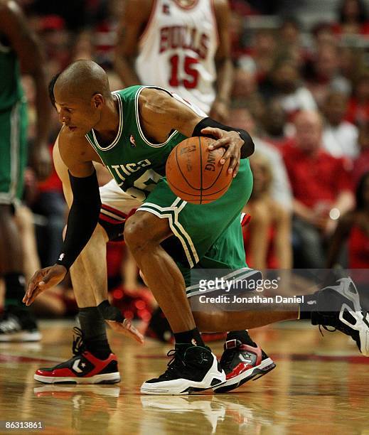 Ray Allen of the Boston Celtics moves against Kirk Hinrich of the Chicago Bulls in Game Six of the Eastern Conference Quarterfinals during the 2009...