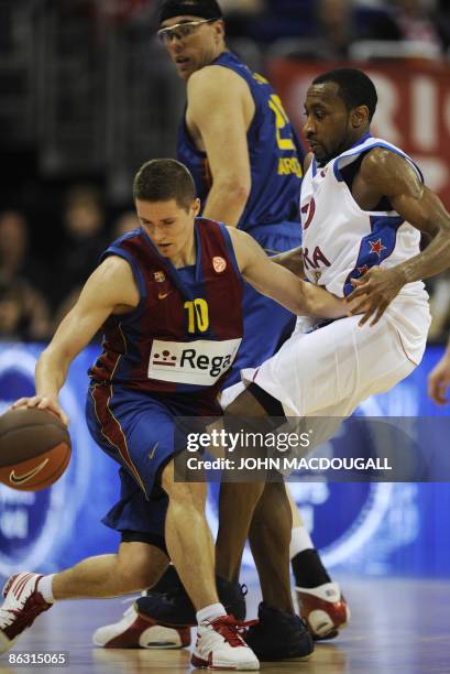 Regal FC Barcelona's Jaka Lakovic tries to get past CSKA Moscow's J.R. Holden during their Euroleague Final Four basketball game on May 1, 2009 at...