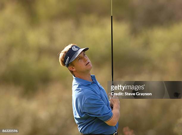David Toms hits from the ninth tee during the final round of the 2005 Target World Challenge Presented by Countrywide at the Sherwood Country Club in...