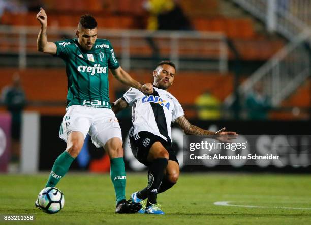 Moises of Palmeiras and Jean Patrick of Ponte Preta in action during the match between Palmeiras and Ponte Preta for the Brasileirao Series A 2017 at...