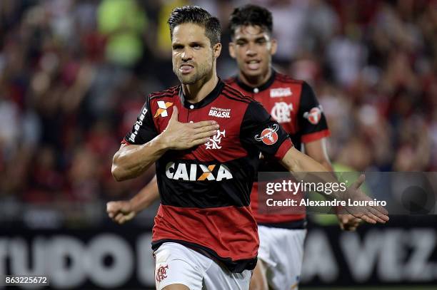 Diego of Flamengo celebrates a scored goal during the match between Flamengo and Bahia as part of Brasileirao Series A 2017 at Ilha do Urubu Stadium...