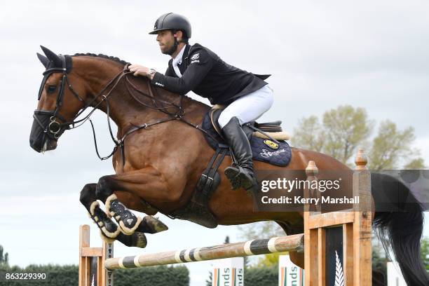 Clarke Johnstone rides Quainton Labyrinth during round one of the 2017/18 World Cup Show Jumping NZ qualifying series on October 20, 2017 in...