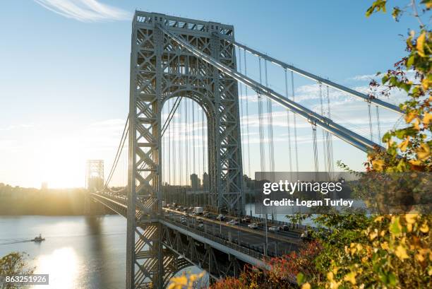 moment of clarity - george washington bridge fotografías e imágenes de stock