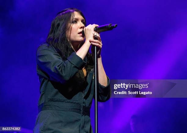 Flay performs at Little Caesars Arena on October 19, 2017 in Detroit, Michigan.