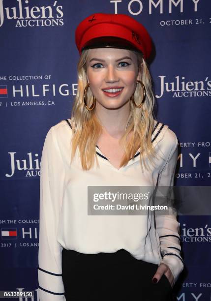 330 Emily Ruhl Photos & High Res Pictures - Getty Images