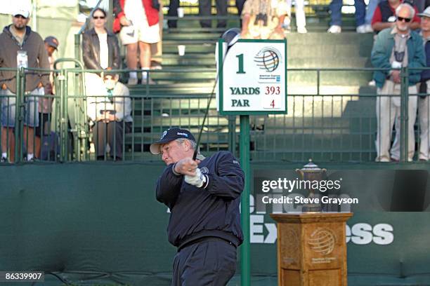 Lester Howard 144 Pedestal Fan Stock Photos, High-Res Pictures, and Images - Getty Images