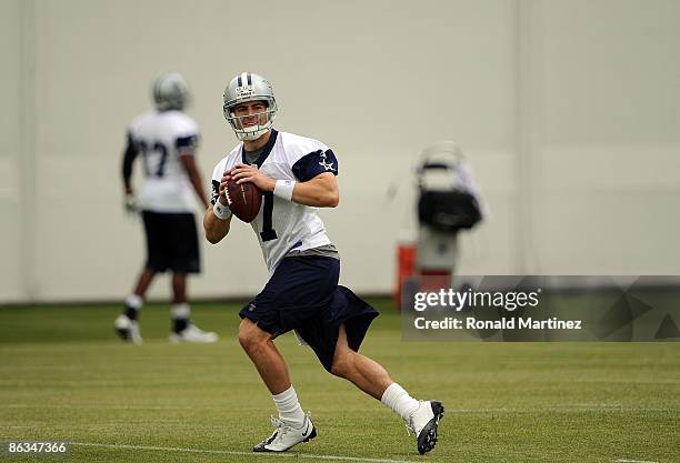 Quarterback Stephen McGee of the Dallas Cowboys drops back to pass during rookie mini camp on May 1, 2009 in Irving, Texas.