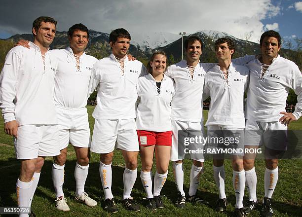 France rugby union coach's Marc Lievremont poses with six of his brothers and sisters) on May 2, 2009 in Argeles-sur-Mer, soutwestern France prior to...