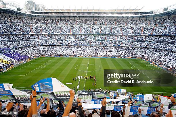 Overall view of the stadium before the La Liga match between Real Madrid and FC Barcelona at the Santiago Bernabeu stadium on May 2, 2009 in Madrid,...