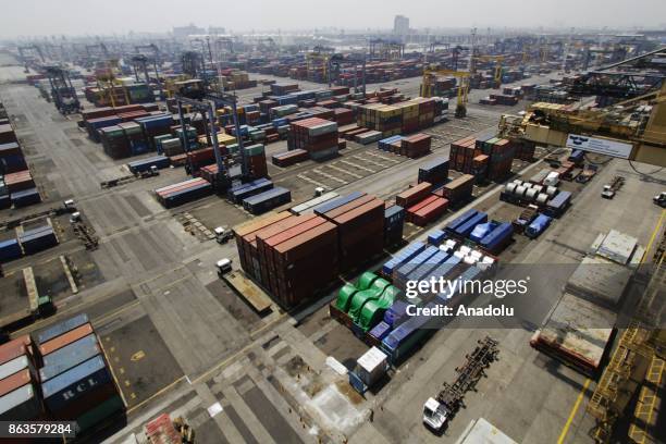 Logistics Bureau Photos and Premium High Res Pictures - Getty Images