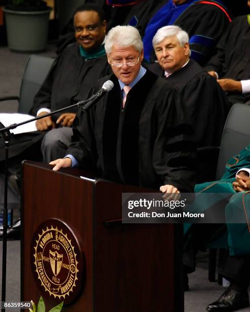Former President Bill Clinton speaks to the '09 graduation class at Florida A&M University on May 3, 2009 in Tallahassee, Florida.