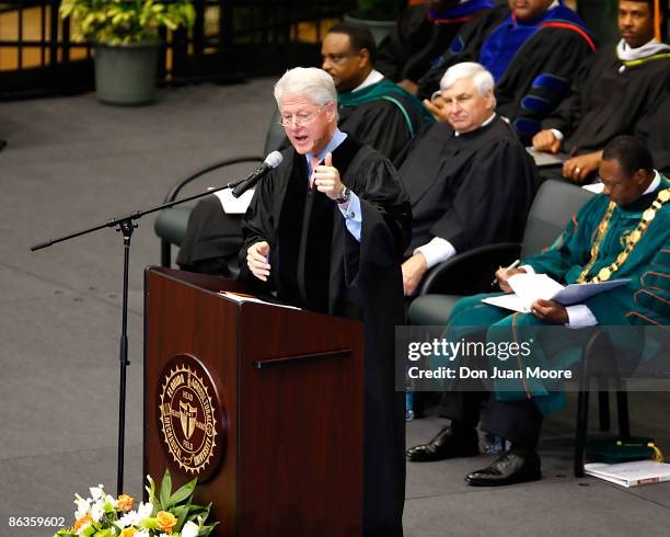 Former President Bill Clinton speaks to the '09 graduation class at Florida A&M University on May 3, 2009 in Tallahassee, Florida.