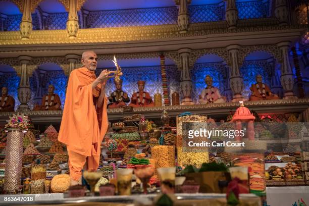 Guru Mahant Swami Maharaj leads a Diwali service at Neasden Temple on October 20, 2017 in London, England. BAPS Shri Swaminarayan Mandir , is the...
